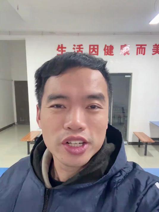 食堂大锅菜麻辣仔鸡，麻辣鲜香，下九又下饭