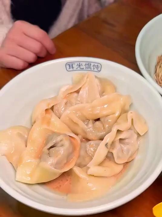 虞书欣同款馄饨，是有多好吃，食客大老远都跑过来！