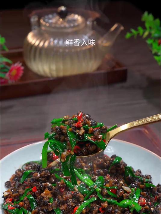 超级下饭的韭菜炒螺蛳肉