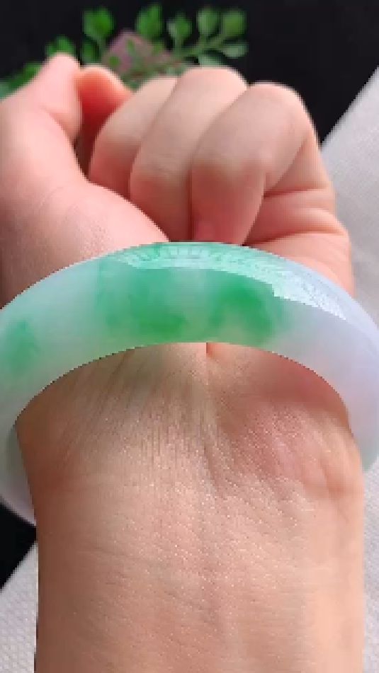 缅甸小姐姐3000给我的,大家觉得划算吗?
