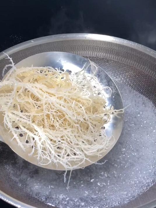 整上这道凉拌龙须菜脆爽解腻随便一拌都老好吃了