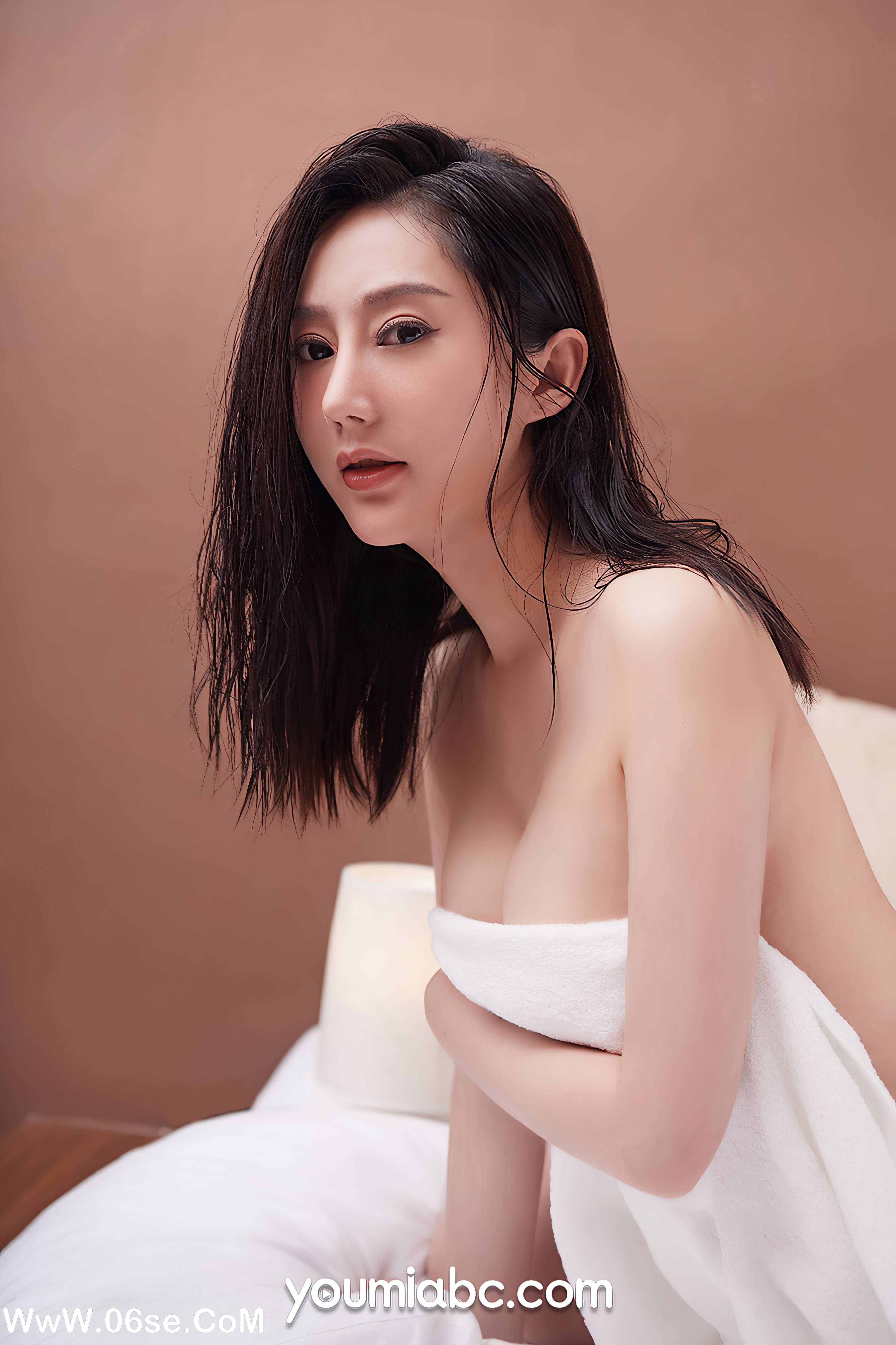 图片[2]-[YouMi尤蜜] 2021.11.06 浴后春光 苏小曼[22+1P199M]-六色网