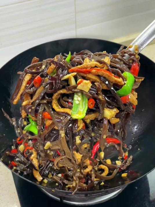 木耳丝炒肉