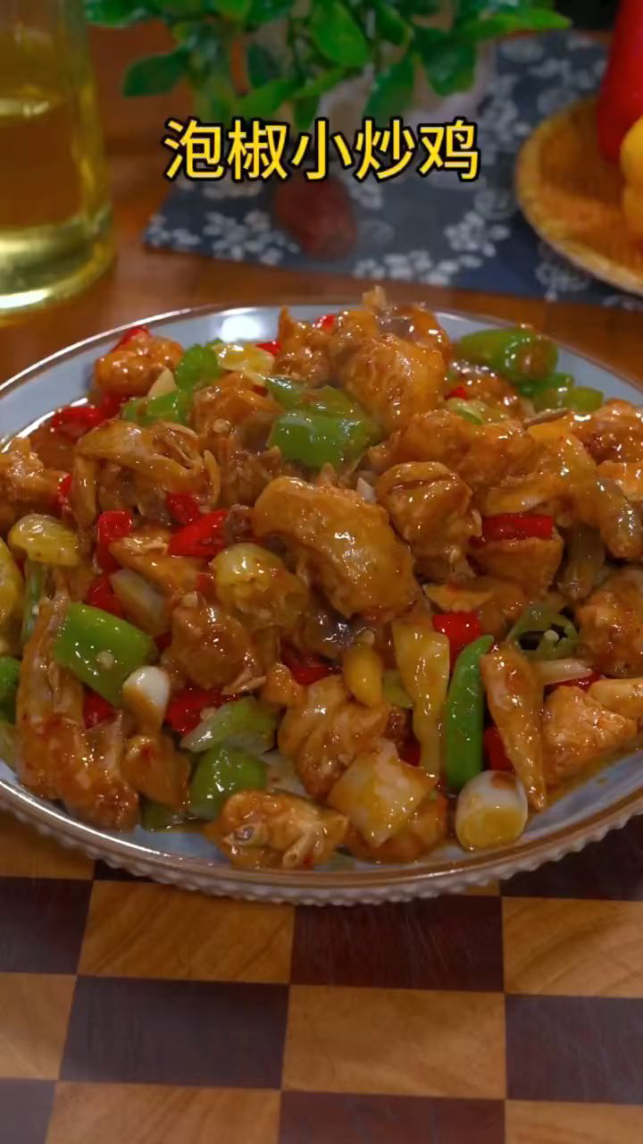 这样的小公鸡千万别红烧了,这样做的#小炒鸡,又滑又嫩又入味,好吃到流口水#家常菜