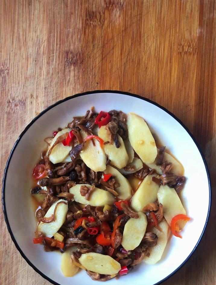山药简单又好吃的做法,分享一道山药炒干香菇