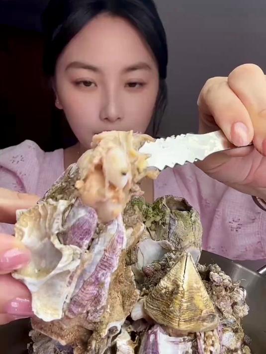 网红海鲜吃吃，泰式生腌虾