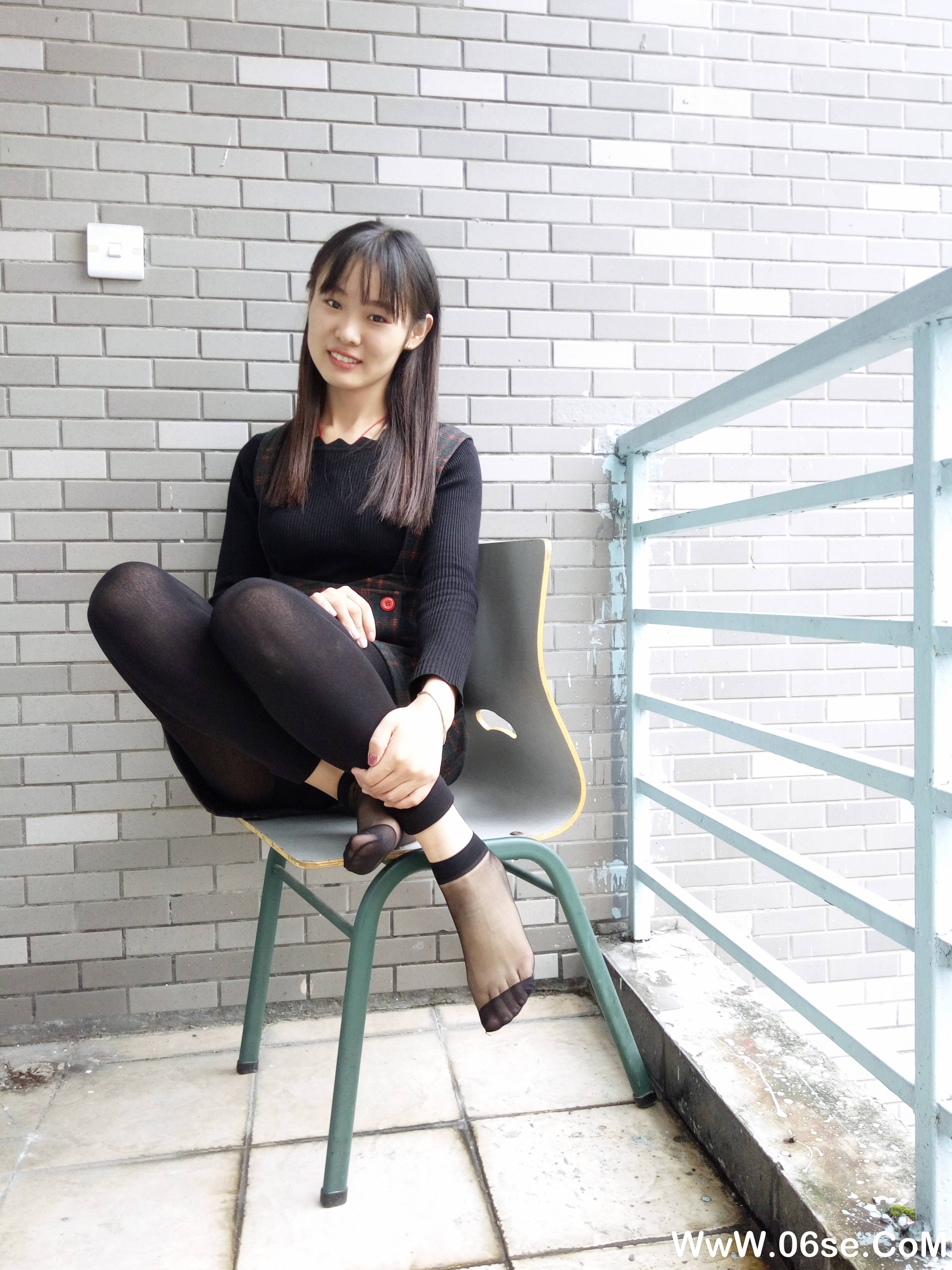 图片[68]-学妹校园寝室短丝系列001期 王丽君[85P284M]-六色网