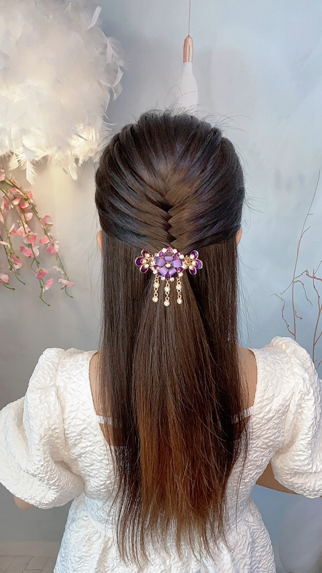 鱼骨辫半扎发型