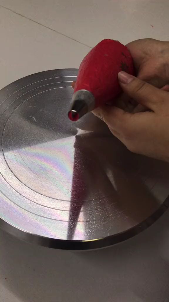 奶油寿桃的做法及寿桃花嘴的运用