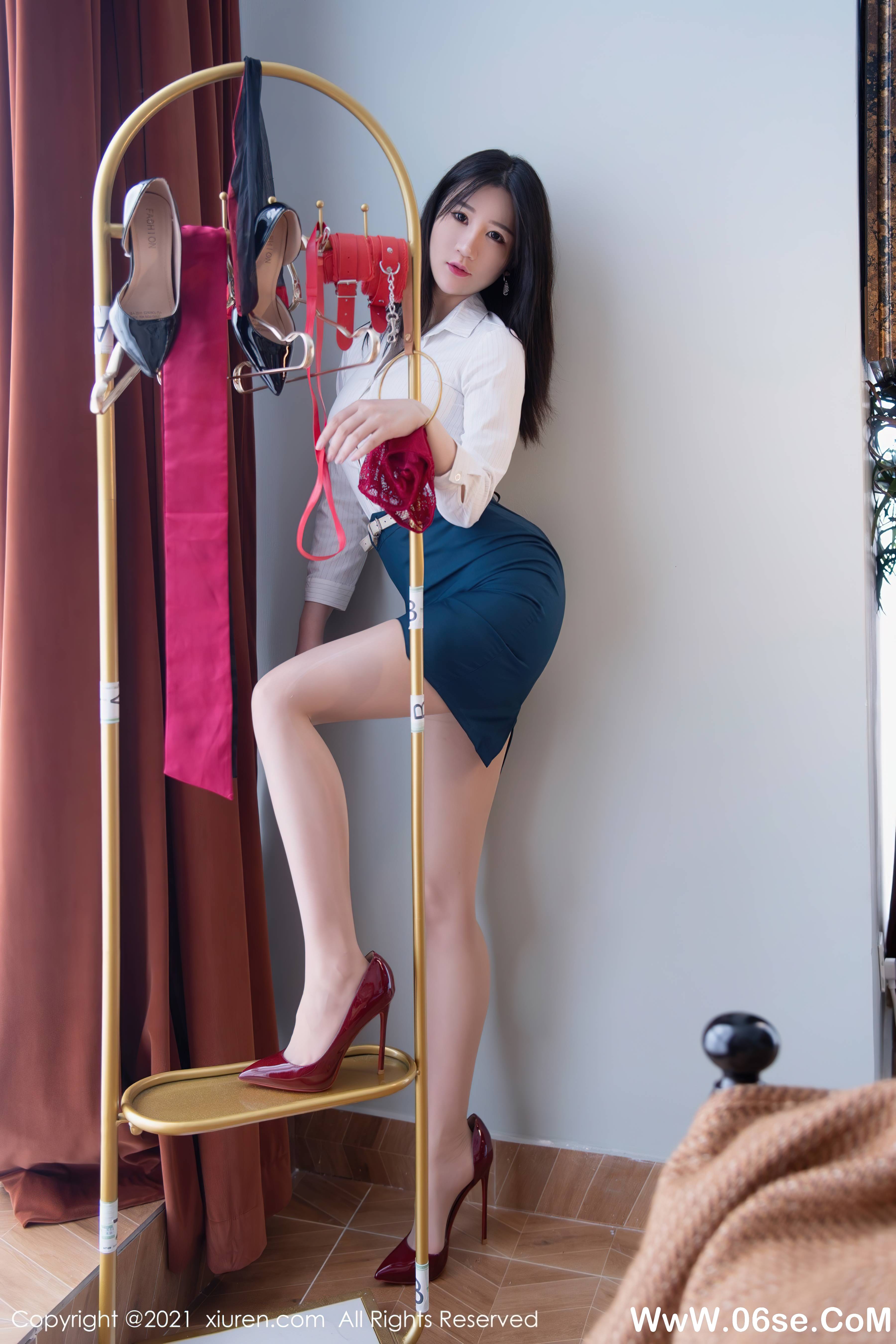 图片[2]-[XIUREN秀人网] 2021.09.30 NO.4022 顾乔楠Cora[61+1P560M]-六色网
