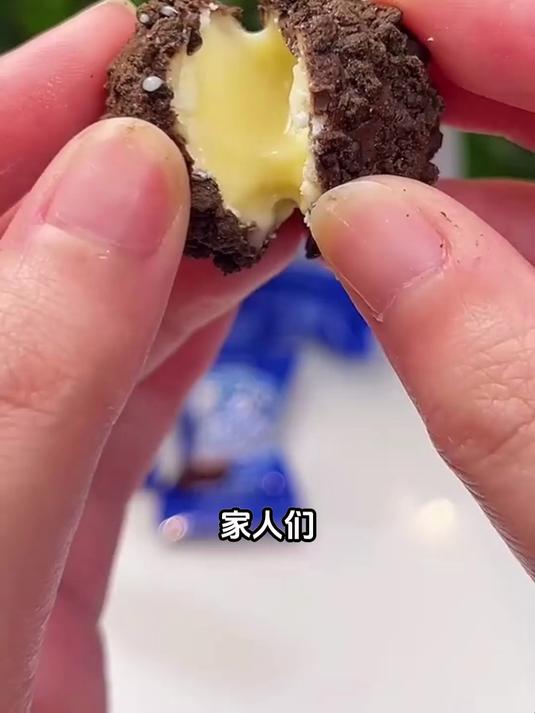 这个爆浆曲奇小丸子香甜酥脆,一口一个特别过瘾,真的太好吃了