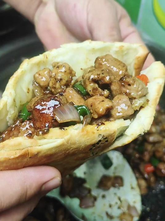 饼子夹肉
