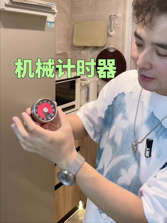 厨房里炖汤离不开的机械计时器 纯机械结构