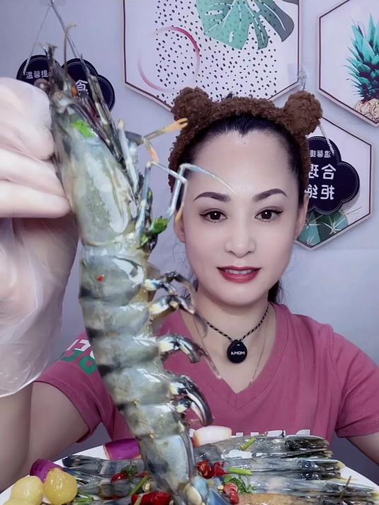 当日海捕黑虎虾!肉质似紧实果冻,清蒸麻辣都锁鲜