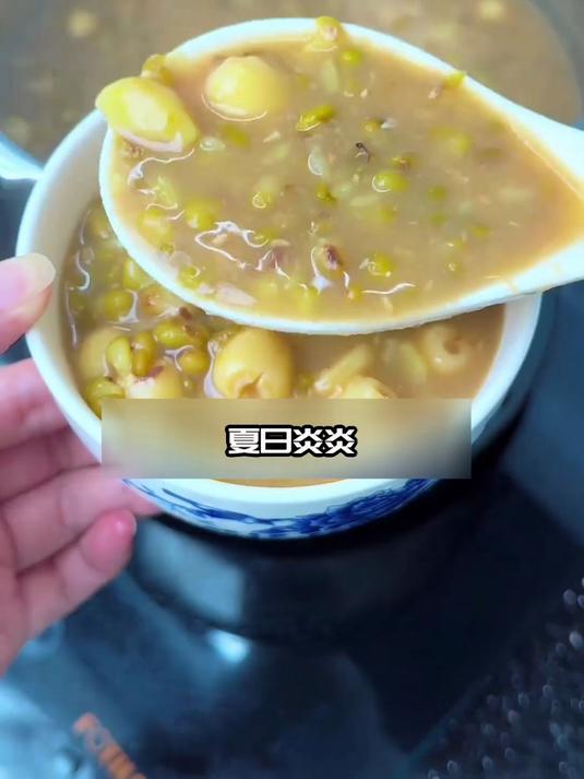 秋季养生润燥,莲子百合绿豆汤做法简单实用