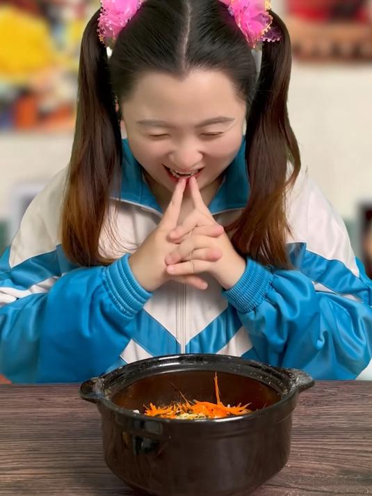 不同年代吃石锅拌饭:还以为是韩国的,结果中国都申遗成功了