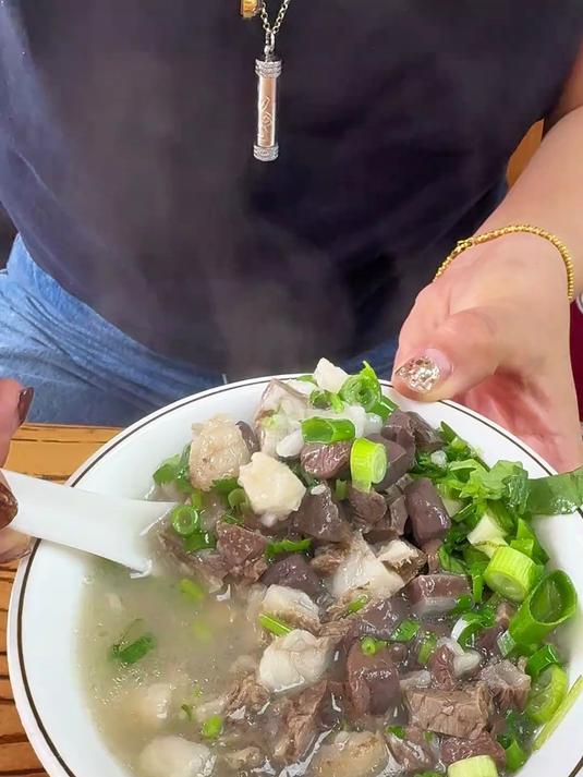 去趟小市喝羊汤吃羊腿