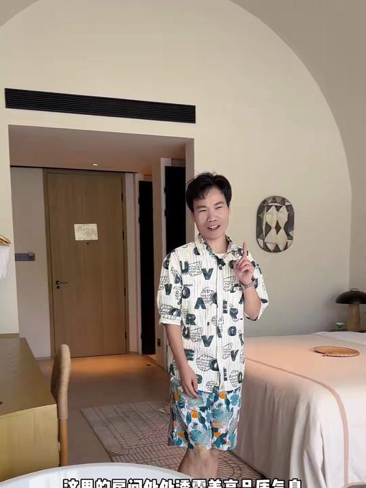 深圳宝藏游玩好去处 在大鹏有一个世外桃源度假村,这里可泡千年山汤泉!还可以游泳!放假就来这