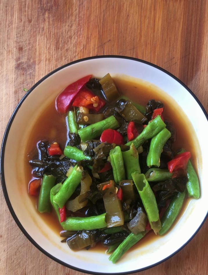 四季豆怎么炒好吃,分享一道四季豆炒酸菜