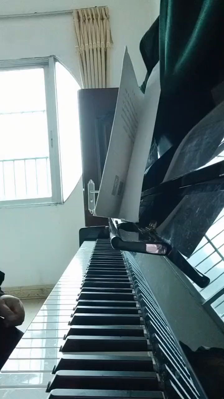 钢琴曲《大鱼海棠》