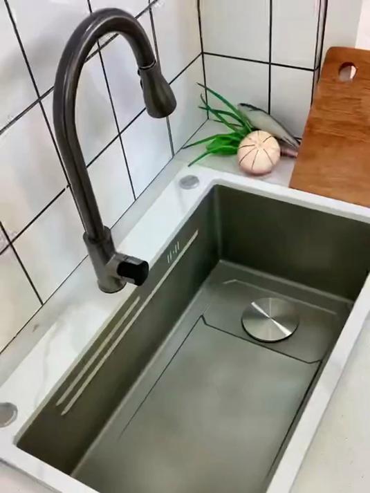 厨房:这才叫洗菜盆