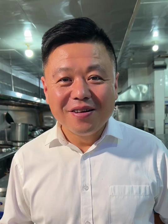 过油肉,我们小时候都喜欢吃,非常传统的一道老菜,共享