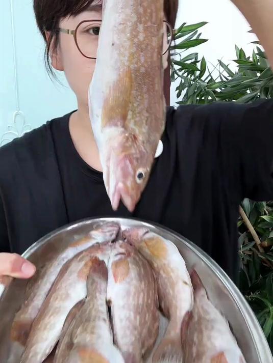 溜鲜溜鲜的黄鱼面