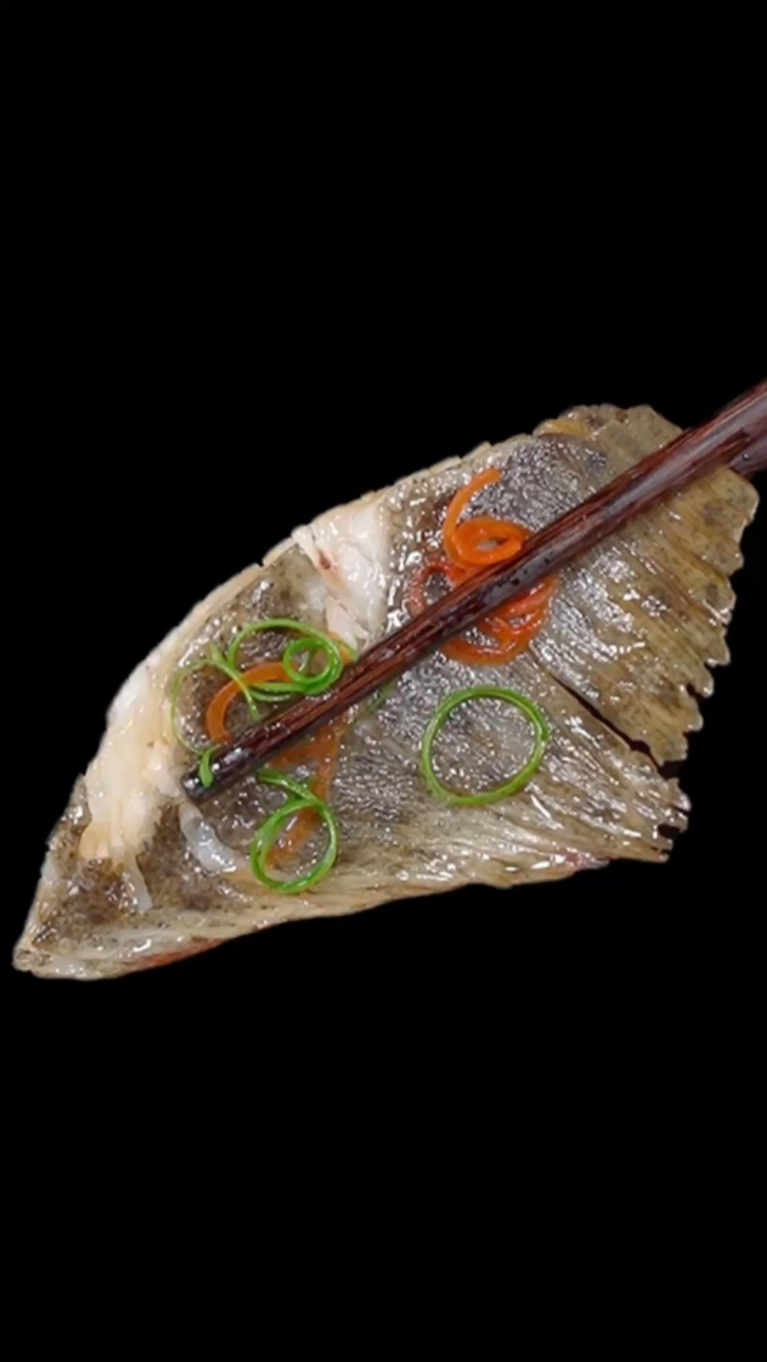 每年的年夜饭我都会做这道“清蒸多宝鱼”寓意年年有余