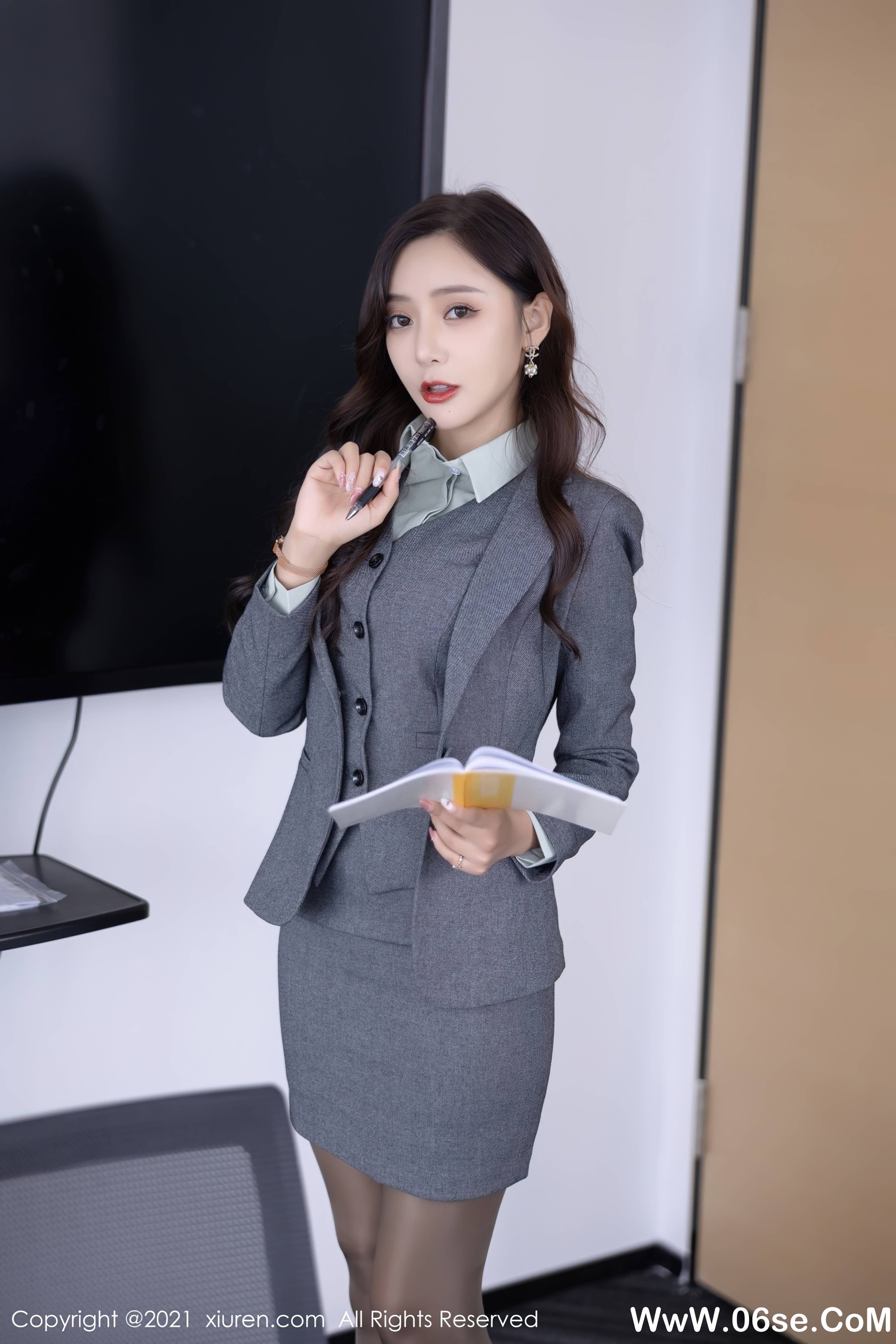 图片[23]-[XIUREN秀人网] 2021.11.22 NO.4251 王馨瑶[80+1P715M]-六色网