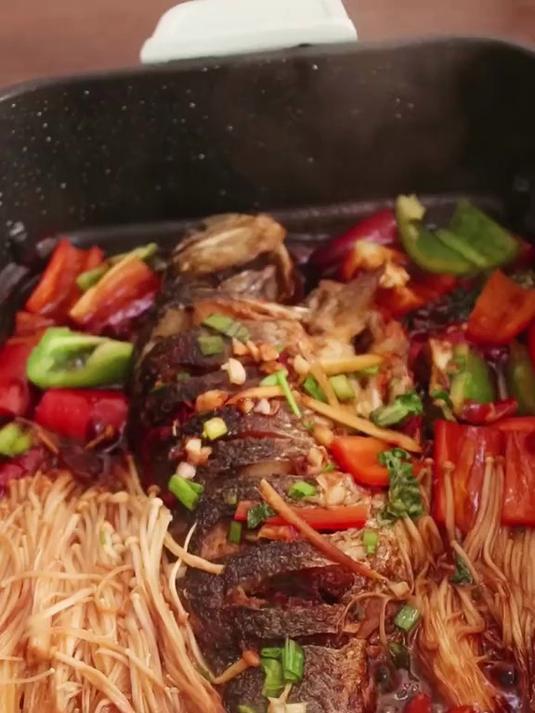 小时候超级喜欢外婆做的鱼，红烧鱼的这样做，简单又好吃！