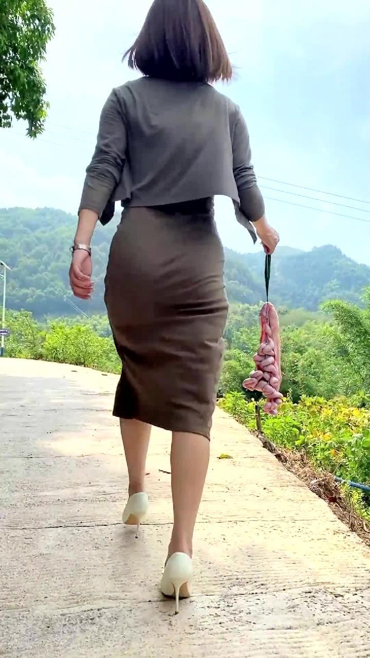你们晓得儿肠是哪个部位不?像这样炒起吃起又香又脆