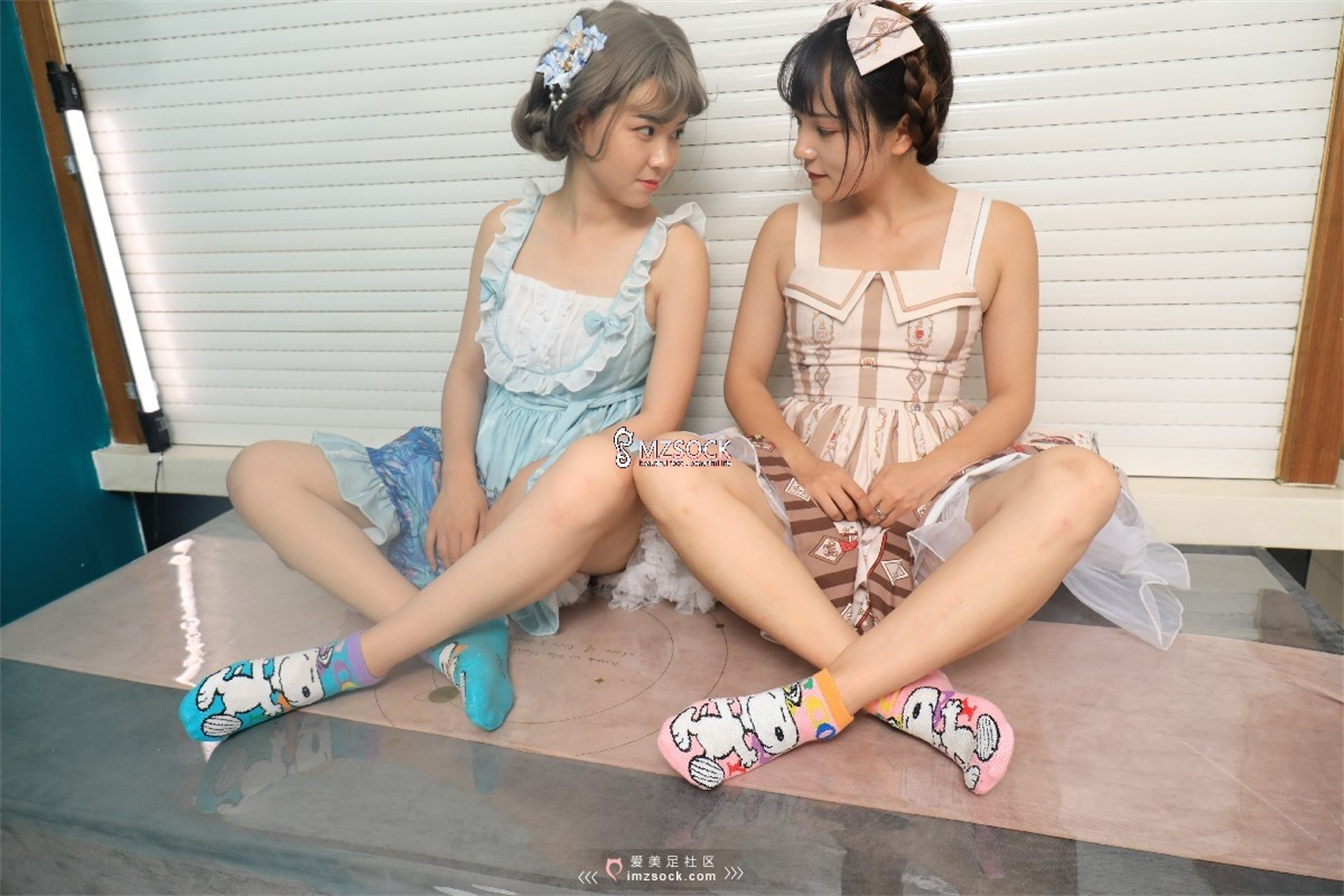 图片[2]-[MZSOCK]爱美足 NO.054 果儿.豆豆[71P174M]-六色网