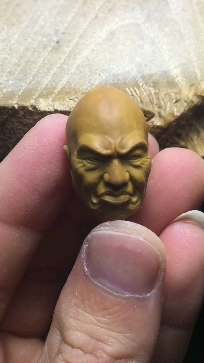 罗汉头像雕刻,我就坚持手工!