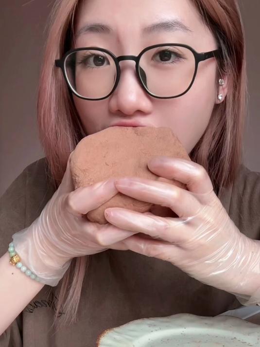 88斤vlog免烤箱甜品超大布朗尼麻薯蛋糕