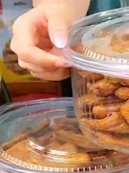 深海带鱼整根慢烤工艺:鱼骨酥化无渣,肉质厚切饱满咸香入味