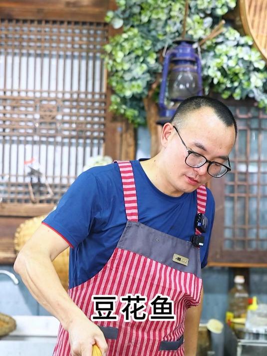 豆花水煮鱼,鱼肉细嫩无腥味,豆花入味又下饭,每一口都是满足