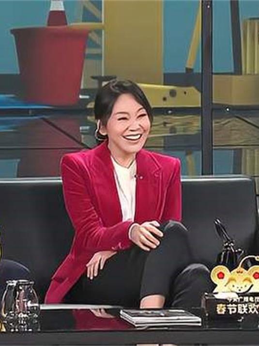 孙涛闫妮春晚爆笑小品,鬼才包袱独一无二,看完笑到肚子疼丨春晚