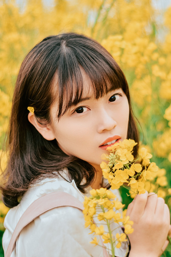 图片[3]-油菜花少女-六色网