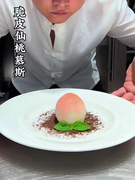 芒果也能做成仙桃的样子 还是脆皮的一起学做菜