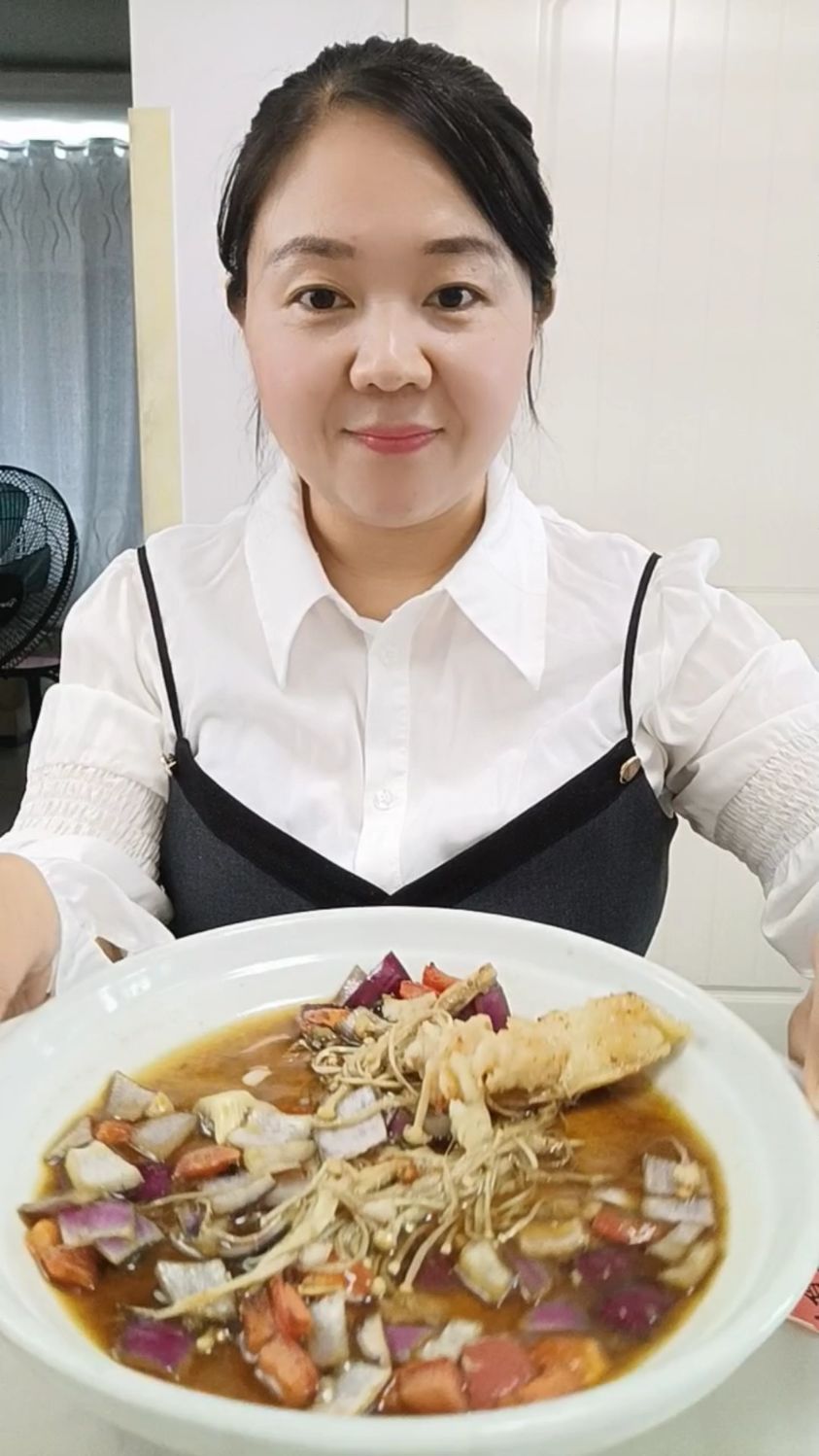 今天用大希地巴沙鱼做藤椒烤鱼,无刺无骨无腥味,真好吃