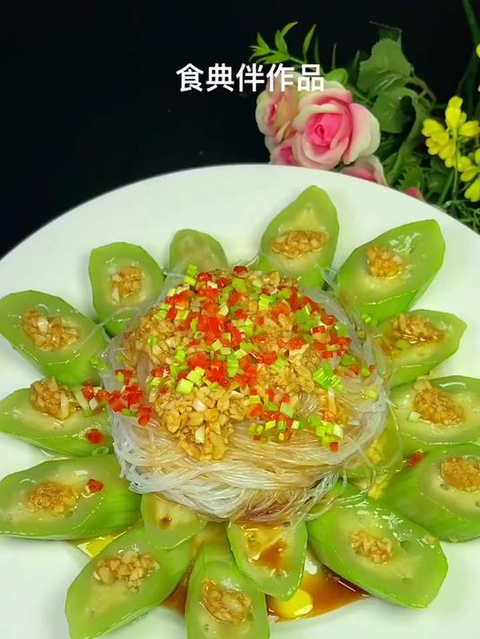 蒜蓉粉丝蒸丝瓜做法简单好吃
