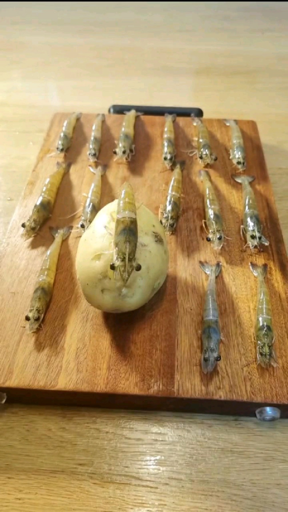 土豆炒虾的新吃法你不要试试吗