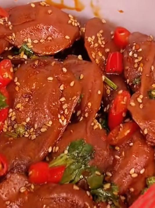 追剧神器卤鸭胗！肉质紧实有嚼劲，香辣五香两种口味选