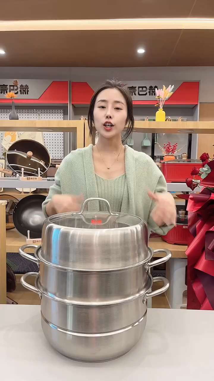 康巴赫三层大蒸锅来了,过年蒸包子蒸馒头蒸鱼蒸鸡都是可以的,还不快来直播间看看