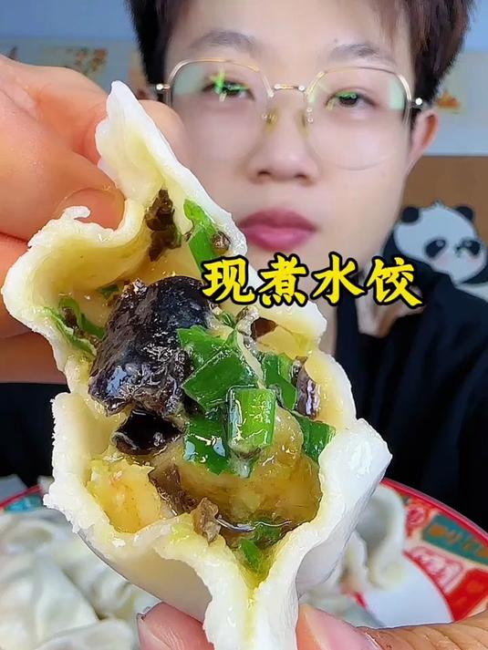 鲜虾仁水饺来咯
