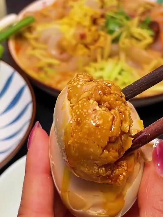 双黄海鸭蛋,香到舌头打_10_个结!_