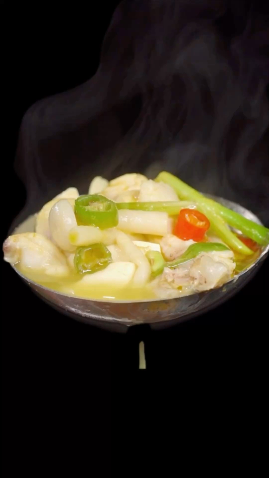 以后草鱼不要只会红烧了,你就像我这样做,酸爽过瘾,好吃又下饭