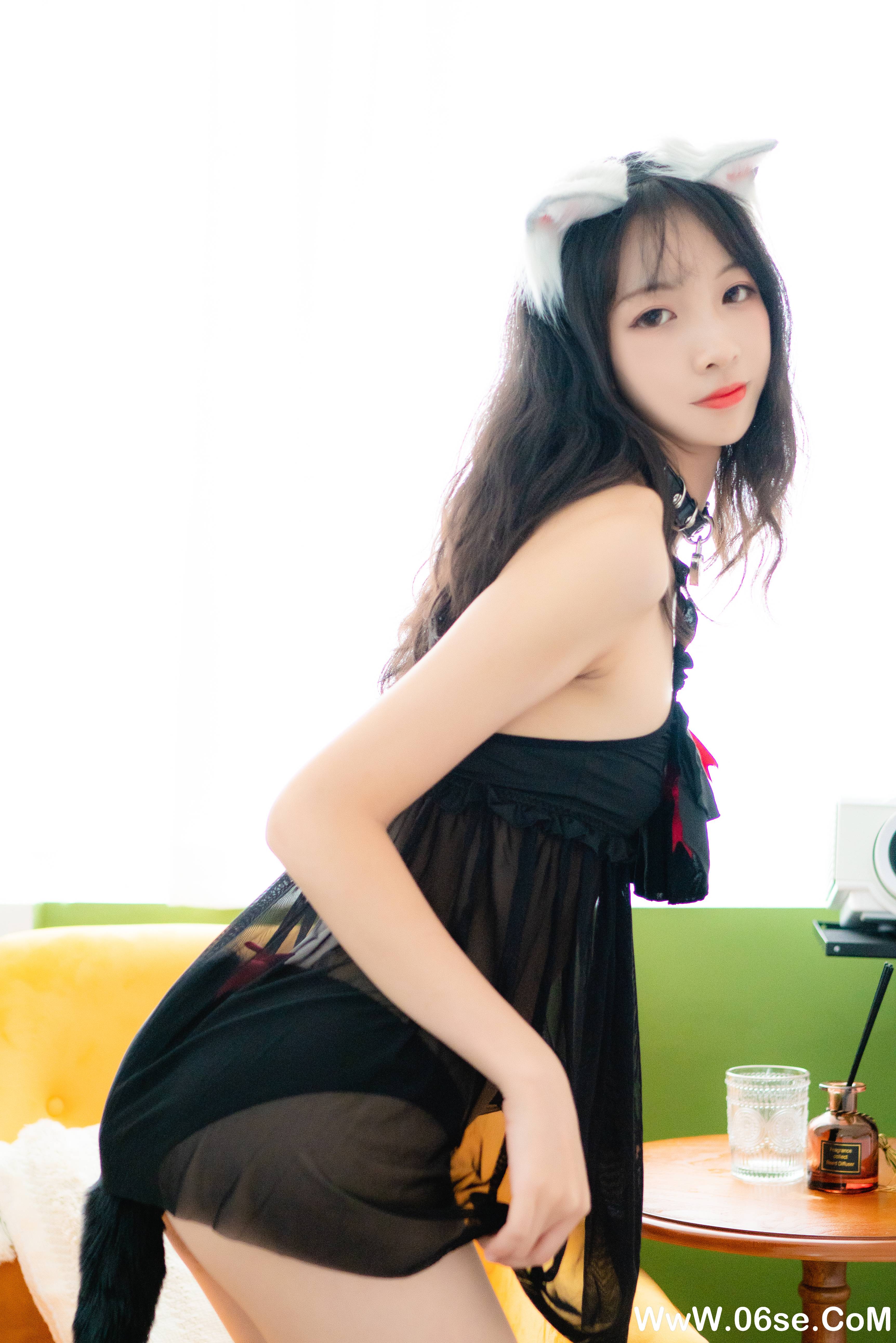 西瓜少女 NO.005 – 猫尾私房[24P310M]-六色网