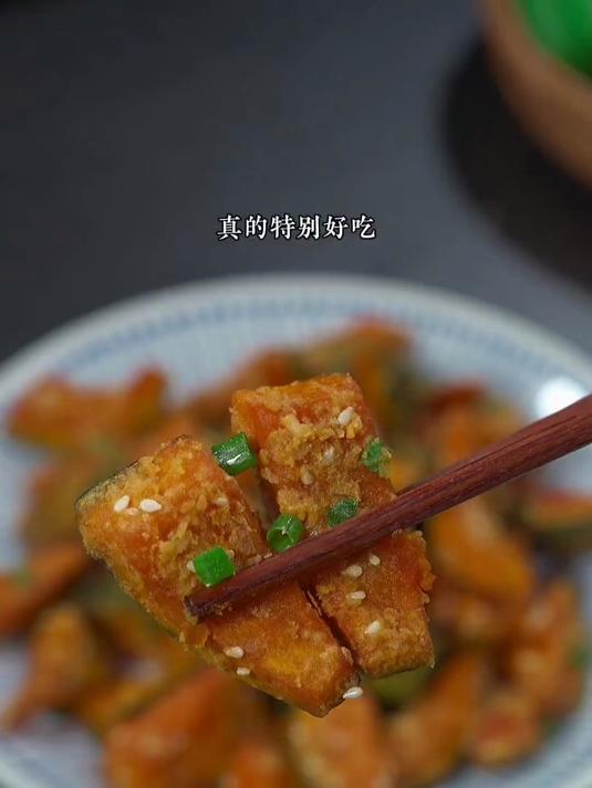 我们家孩子必点的一道菜 蛋黄焗南瓜