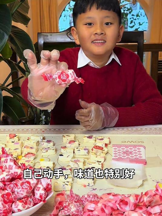 过年在家自制牛轧糖,做法简单,奶香浓郁